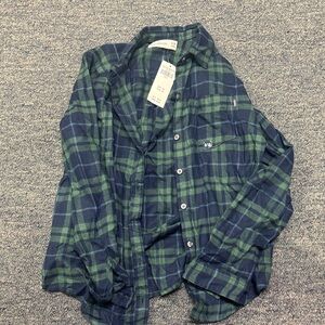 Abercrombie kids Green & Navy Plaid Button-Up Shirt